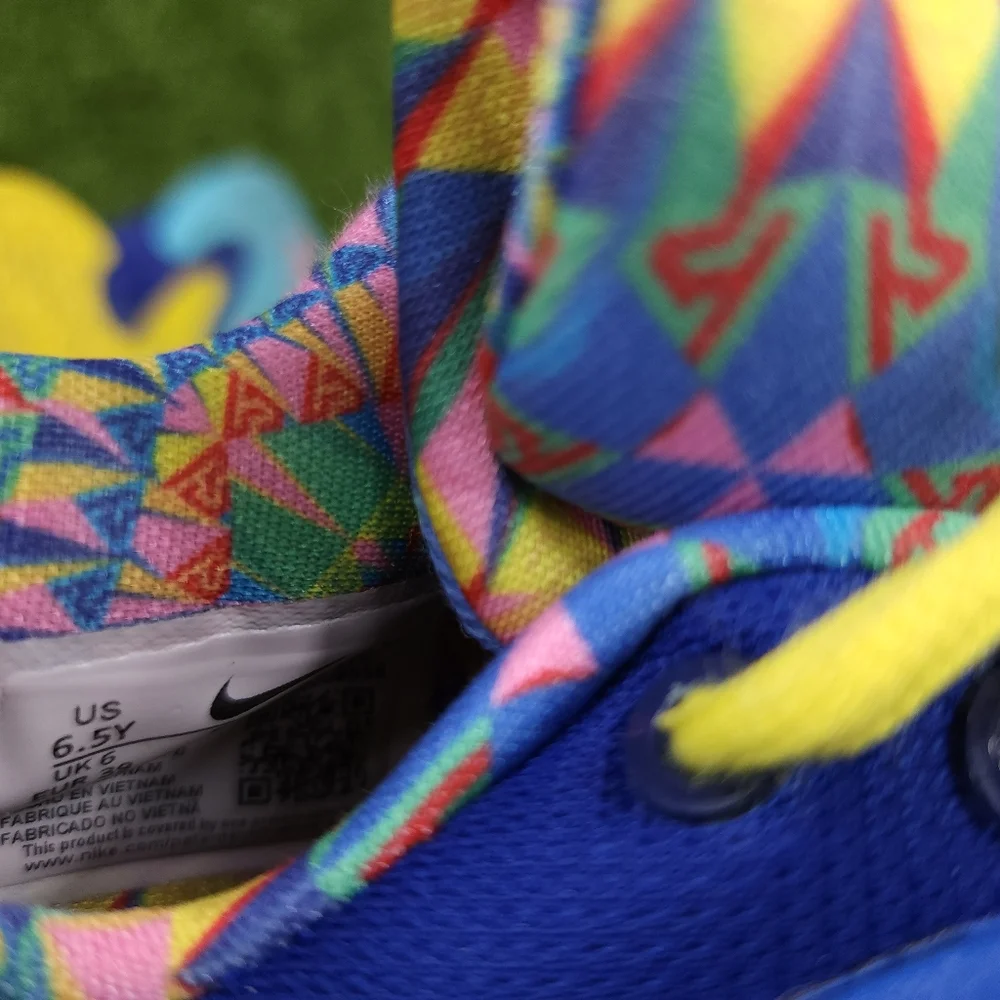 Nike reposhing this